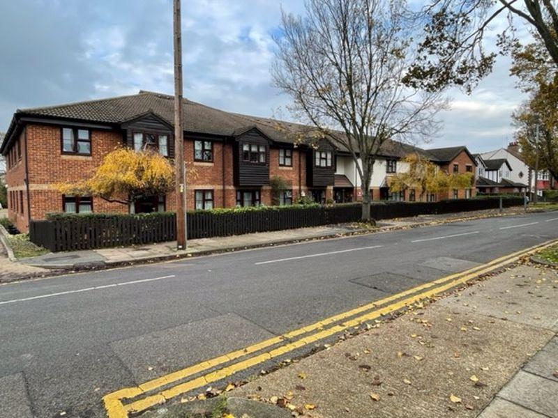 Manchester Drive, LeighOnSea 1 bed apartment for sale £115,000