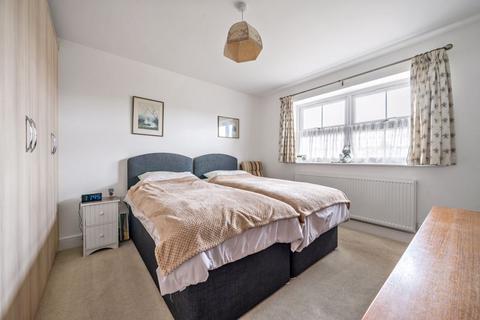3 bedroom end of terrace house for sale, The Cobbetts, Alton