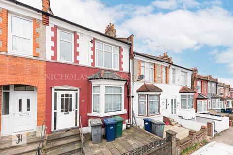 3 bedroom terraced house for sale - Brunswick Park Road, New Southgate, London, N11
