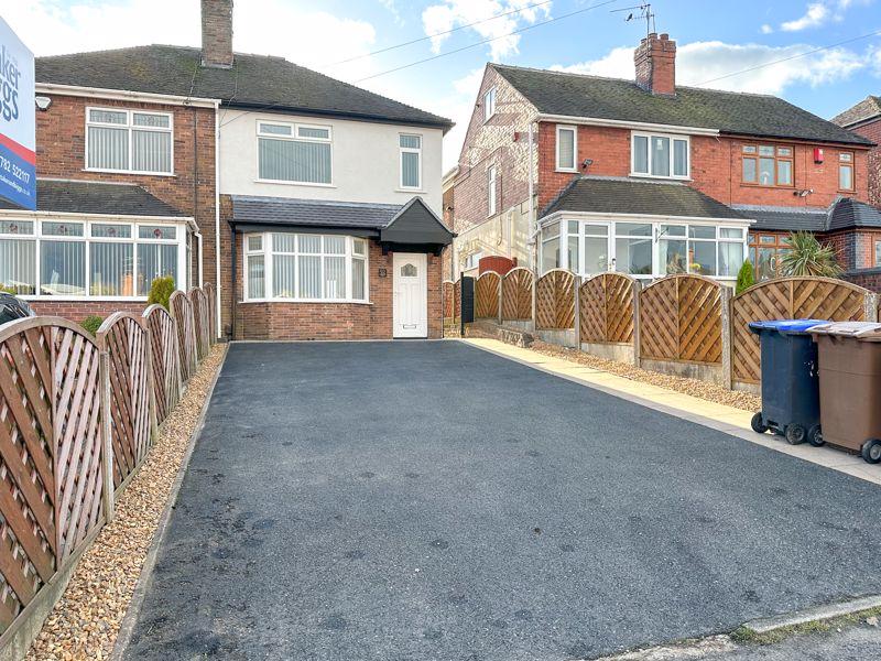 Brown Lees Road, Brown Lees, ST8 6PH 3 bed semidetached house £205,000