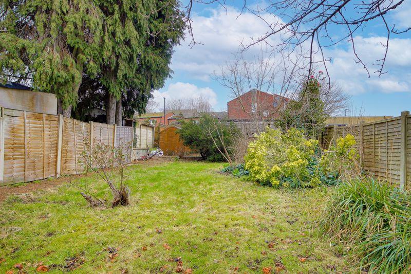 Bullsmoor Lane, Enfield 4 bed semi-detached bungalow - £575,000