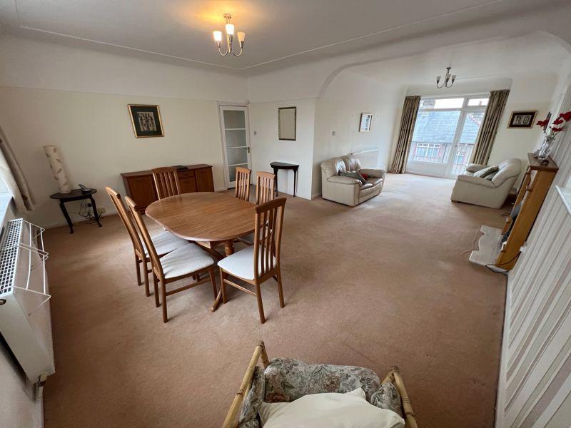 Forton Lodge, Blundellsands Road... 2 bed apartment £150,000