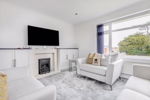 4 Roland Way, Worcester Park, KT4 7HF