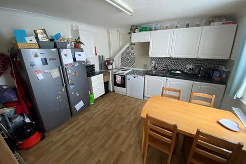 4 bedroom end of terrace house for sale, Llanybydder, SA40