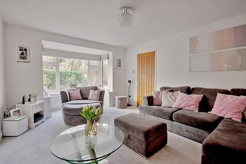 8 Bearcroft Avenue, Great Meadow, Worcester, WR4 0DR