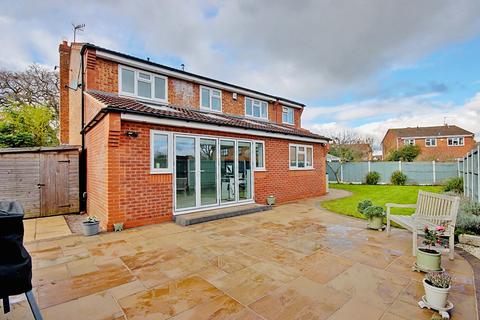 8 Bearcroft Avenue, Great Meadow, Worcester, WR4 0DR