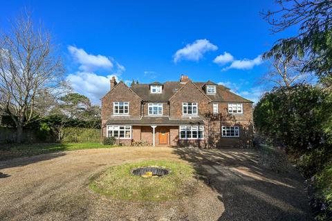6 bedroom detached house for sale - Boughton Hall Avenue, Send, GU23