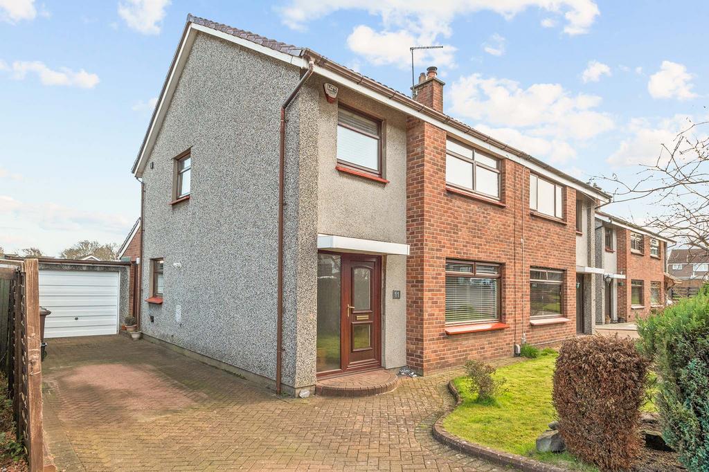Kingsley Avenue, Stenhousemuir FK5 3 bed semidetached house £203,000