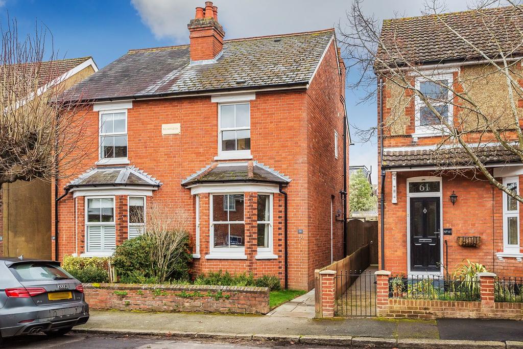 Chichester Road, Tonbridge, TN9 3 bed semidetached house £550,000