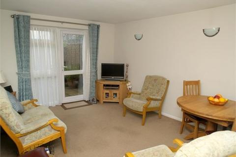 1 bedroom ground floor maisonette for sale - Hollymoor Lane, Epsom, KT19