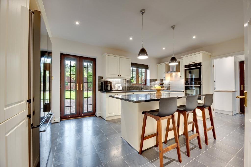 Breakfasting Kitchen
