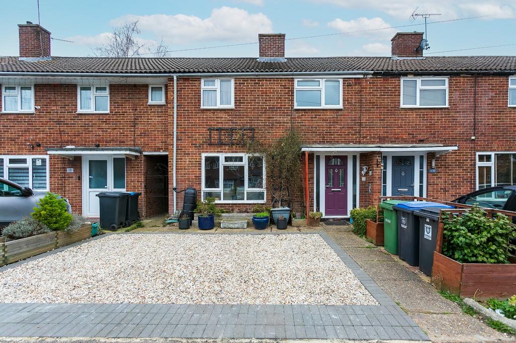 Briery Way, Hemel Hempstead... 4 bed terraced house £450,000