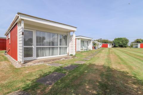 2 bedroom chalet for sale, Cedar Springs, Heacham