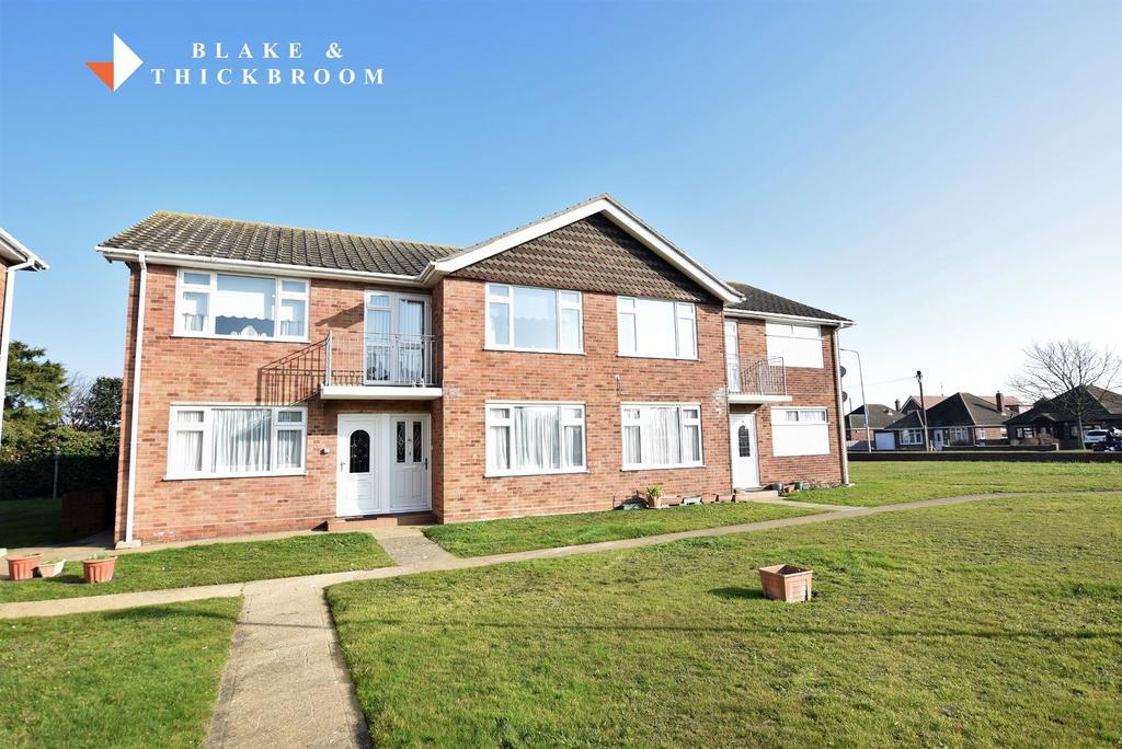 153 Frinton Road, HollandonSea 2 bed for sale £200,000