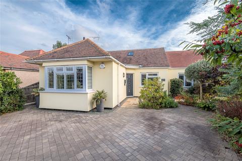 4 bedroom bungalow for sale, Hampton Gardens, Southend-on-Sea, Essex, SS2