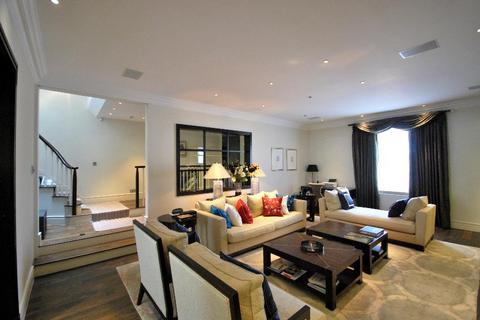 3 bedroom apartment to rent, EATON PLACE, BELGRAVIA, SW1X