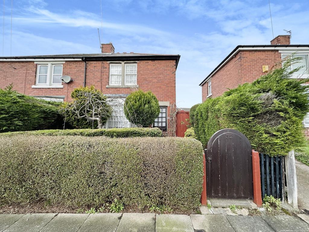 Mason Road, Wallsend, Tyne and Wear... 2 bed semidetached house £80,000
