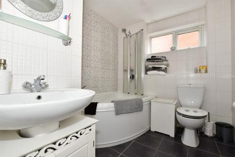 22 Upper Park Road, Belvedere, DA17 6EW