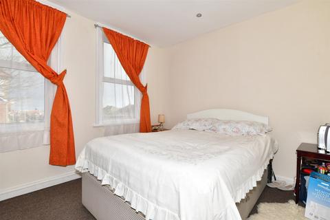 2 bedroom flat for sale, Cornwall Gardens, Cliftonville, Margate, Kent