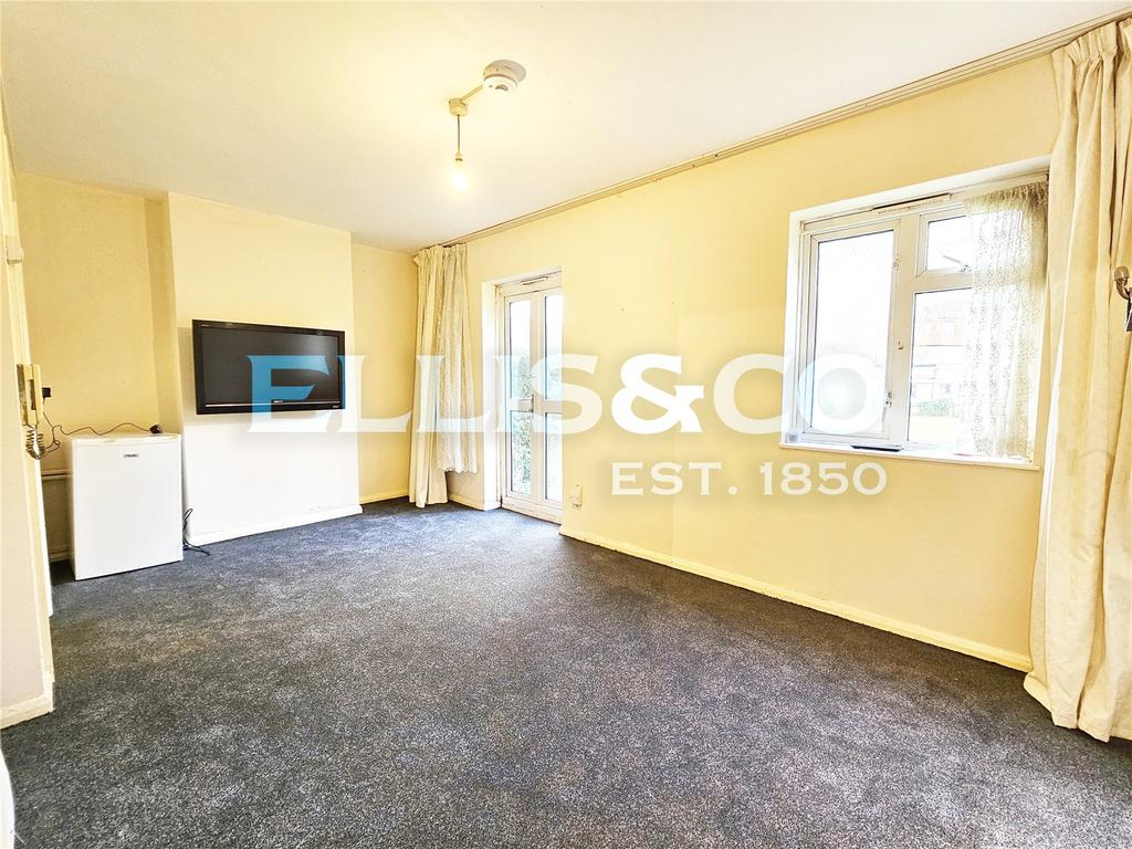 Kipling Place, Stanmore, HA7 Studio £1,000 pcm (£231 pw)
