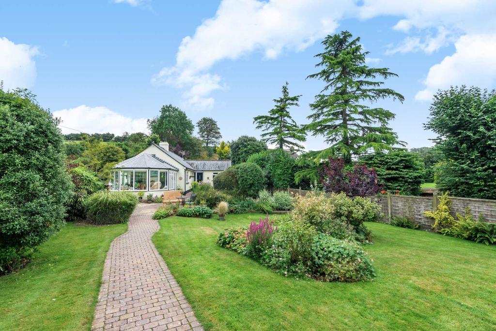 Combpyne, Nr Lyme Regis.Devon 3 bed detached bungalow for sale £650,000
