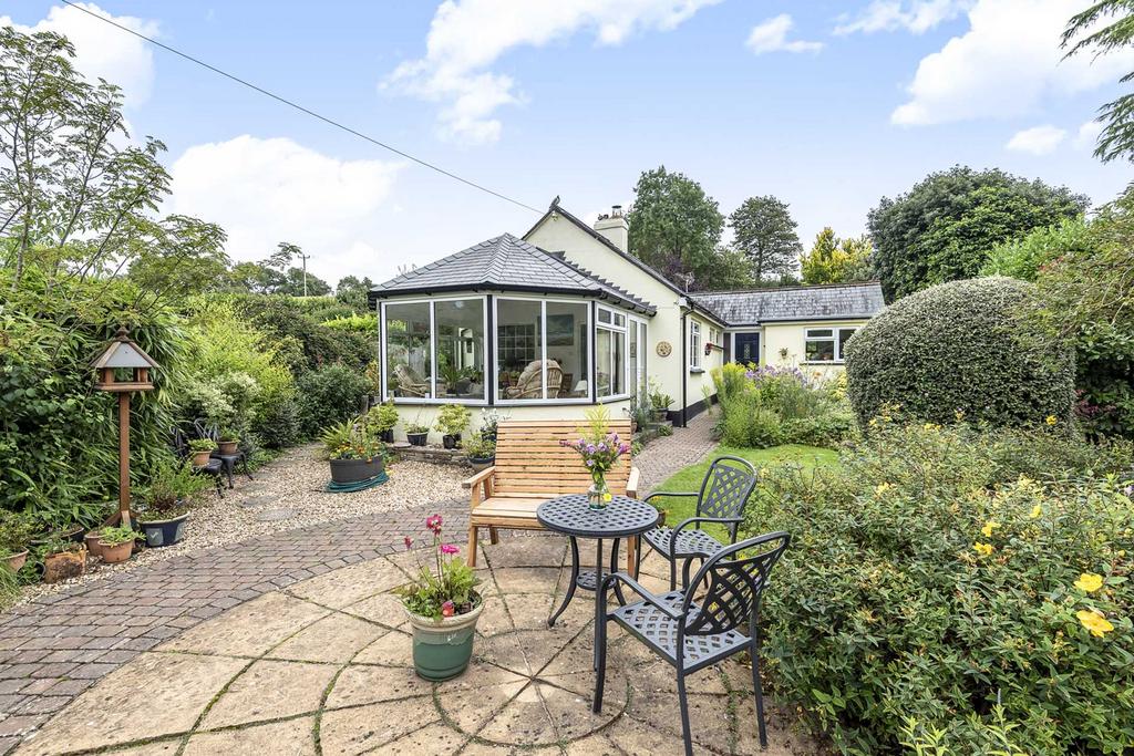 Combpyne, Nr Lyme Regis.Devon 3 bed detached bungalow for sale £625,000