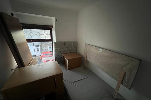 70 Miskin Road, Tonypandy, CF40 2QW