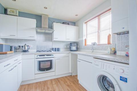 2 bedroom terraced house for sale, Lancaster Place, Carterton, Oxfordshire, OX18