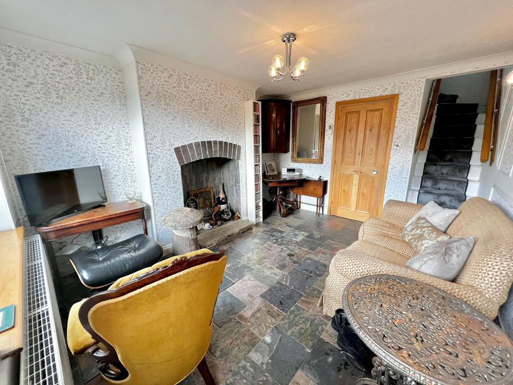 Betchton Road, Malkins Bank, Sandbach, CW11 1 bed terraced house £165,000