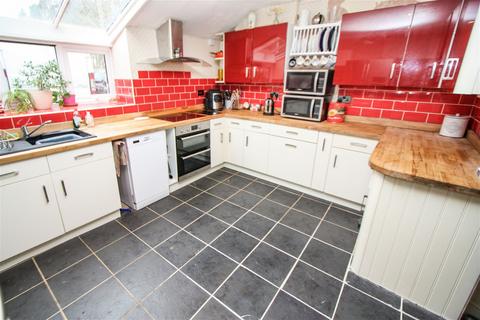 7 bedroom detached house for sale - Groesffordd Marli, Conwy, LL22 9DT