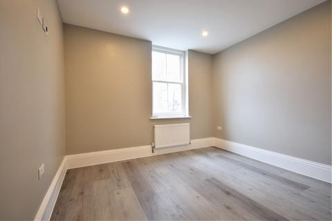 3 bedroom flat to rent, Nunhead Green, Peckham, SE15