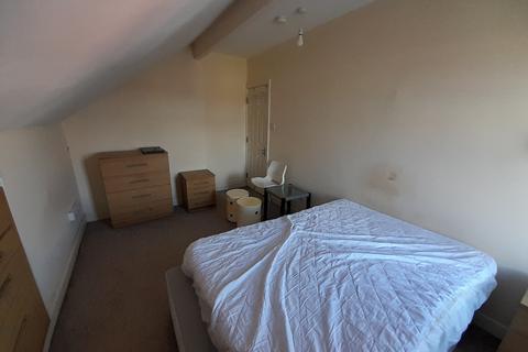 1 bedroom in a house share to rent, Leeds, LS8