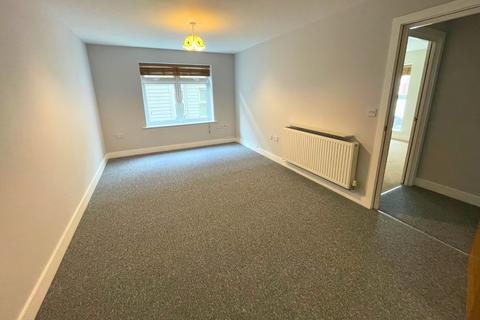 2 bedroom flat to rent, 411a Lymington Road, Highcliffe, Dorset. BH23 5EN