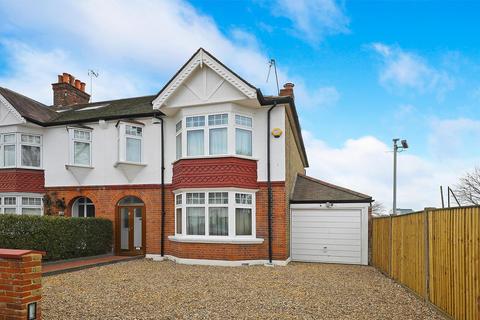 51 Swyncombe Avenue, London, W5 4DR
