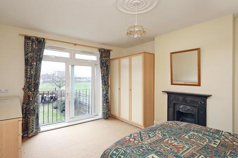 51 Swyncombe Avenue, London, W5 4DR