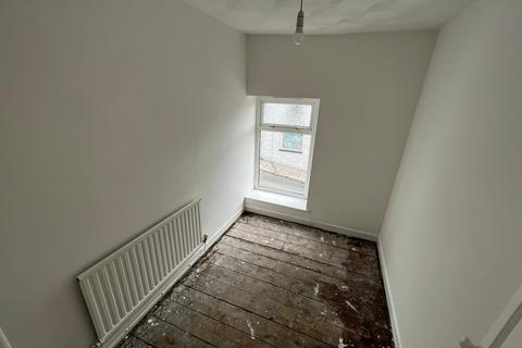 17 Graig Street, Pontygwaith, Ferndale, CF43 3LY