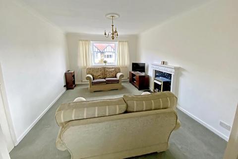 2 bedroom apartment for sale - Bushey Wood Road, Dore, S17 3QA