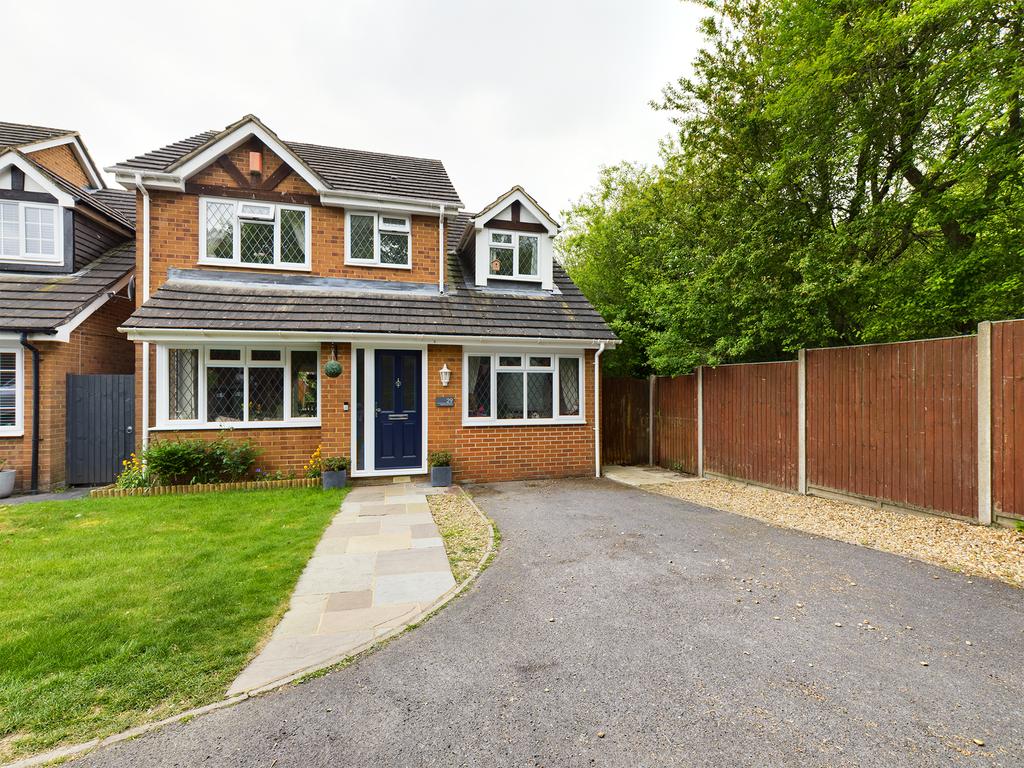 Inglewood Drive, Basingstoke, RG22 4 bed detached house £500,000