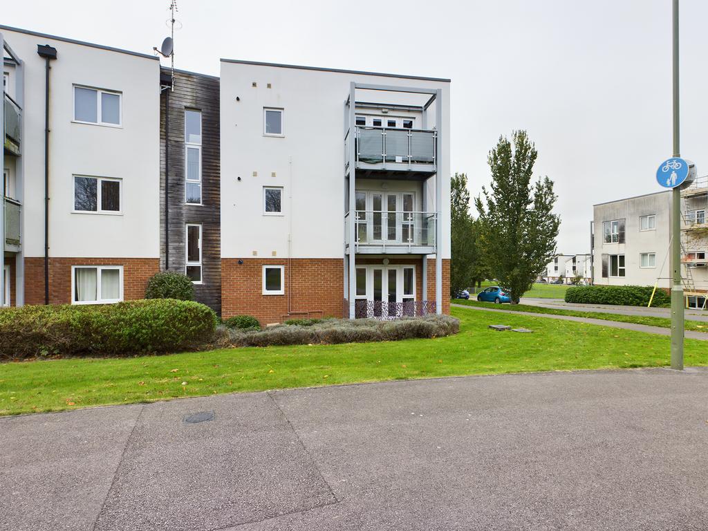 Mallory Road, Basingstoke, RG24 1 bed flat £160,000