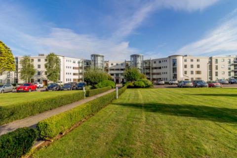 Apartment 102, Courtlands Hayes Road, Sully, Penarth, CF64 5QG