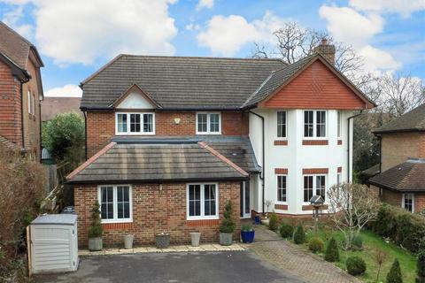 4 bedroom detached house for sale, Pollington Place, Crowborough, East Sussex