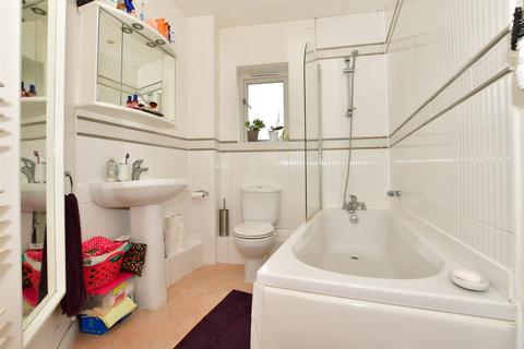 39 Beaconsfield Road, Dover, CT16 2LL