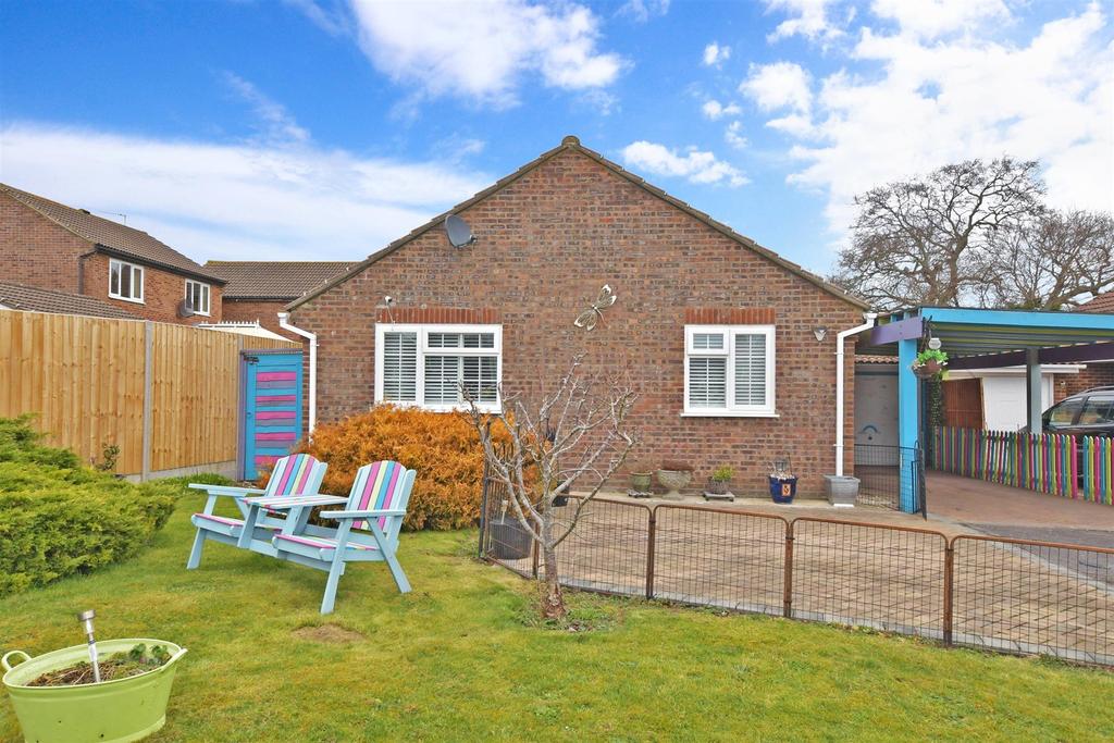 Sunningdale Gardens, Bognor Regis... 3 bed detached bungalow £335,000