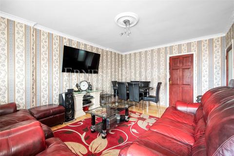 3 bedroom apartment for sale, Midship Point, The Quarterdeck, London, E14