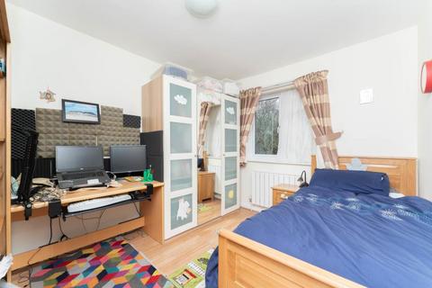 11 Hillyard Road, London, W7 1BH