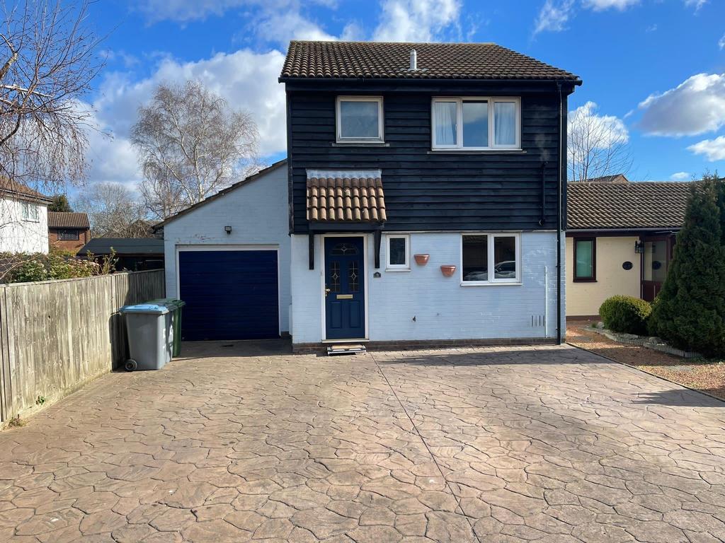 Saddlers Place, Martlesham Heath IP5 1 bed detached house £1,200 pcm