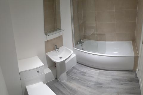 2 bedroom flat to rent, SHERWOOD STREET, MANCHESTER M14 6NJ