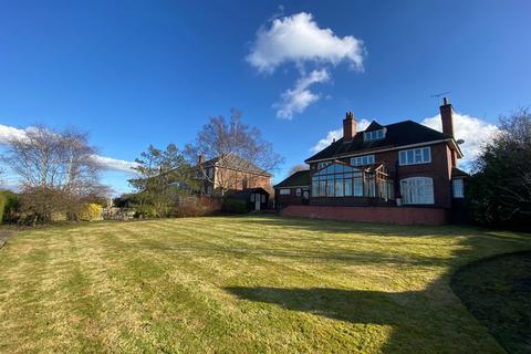 4 bedroom detached house for sale - 93 Bretby Lane, Bretby, Burton-on-Trent, DE15