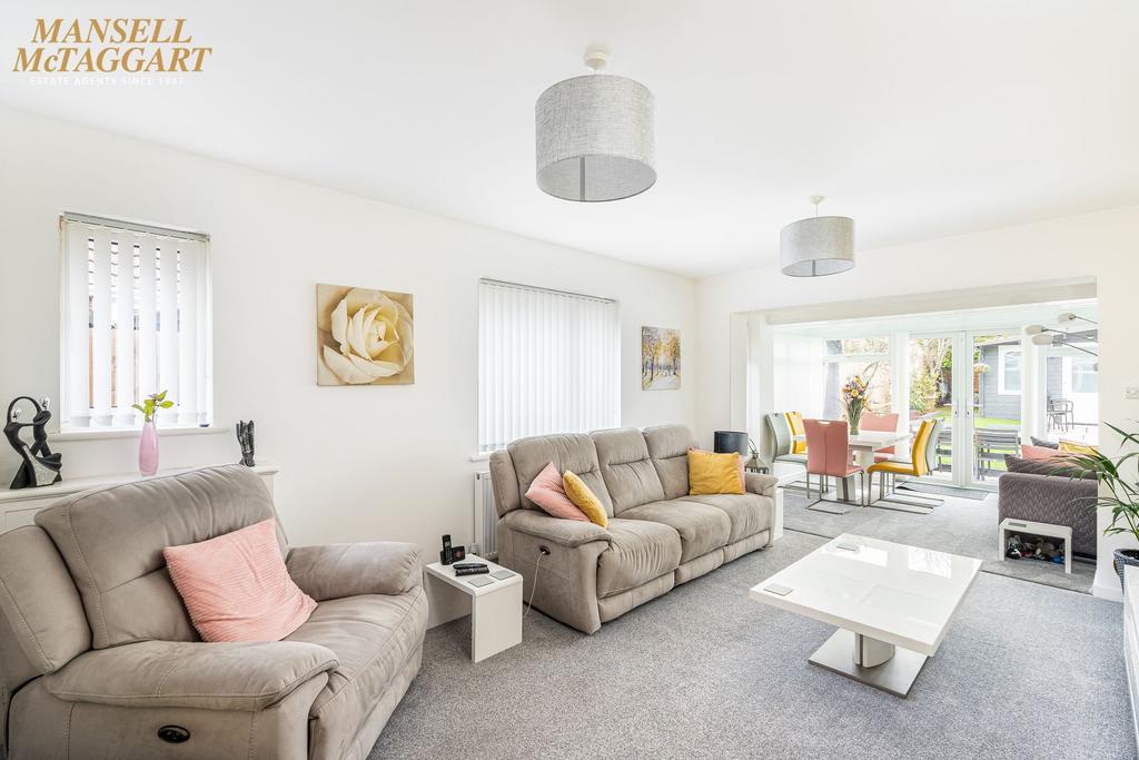 Dale Avenue, Hassocks, BN6 4 bed chalet £750,000