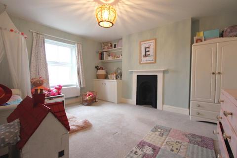 3 Dover Road, Walmer, Deal, CT14 7HR
